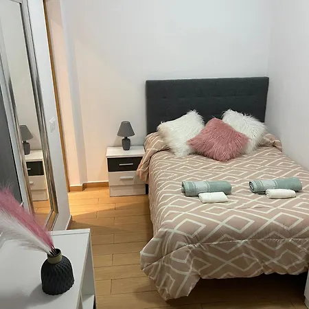 Casita Andaluza Centro Con Parking Sujeto A Disponibilidad Apartment *